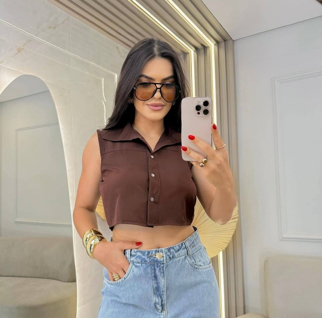 cropped Belle