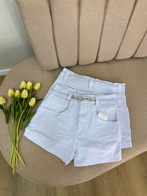short branco com cinto