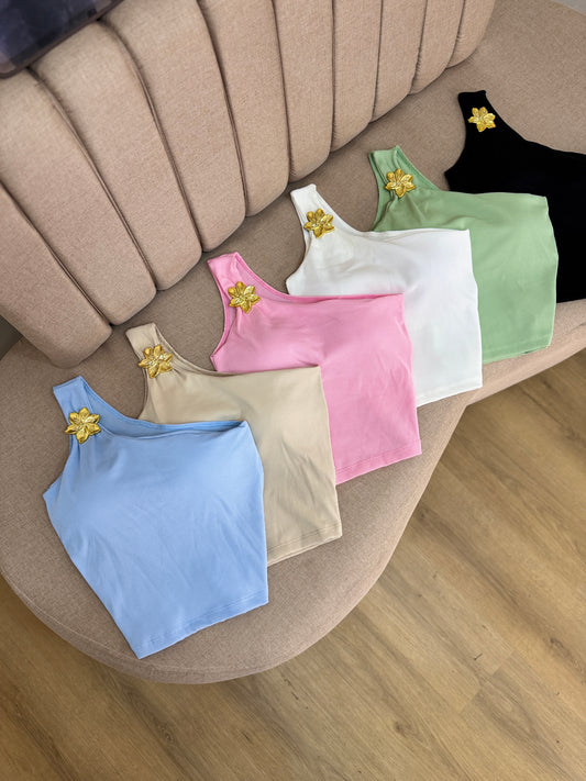 cropped Bela